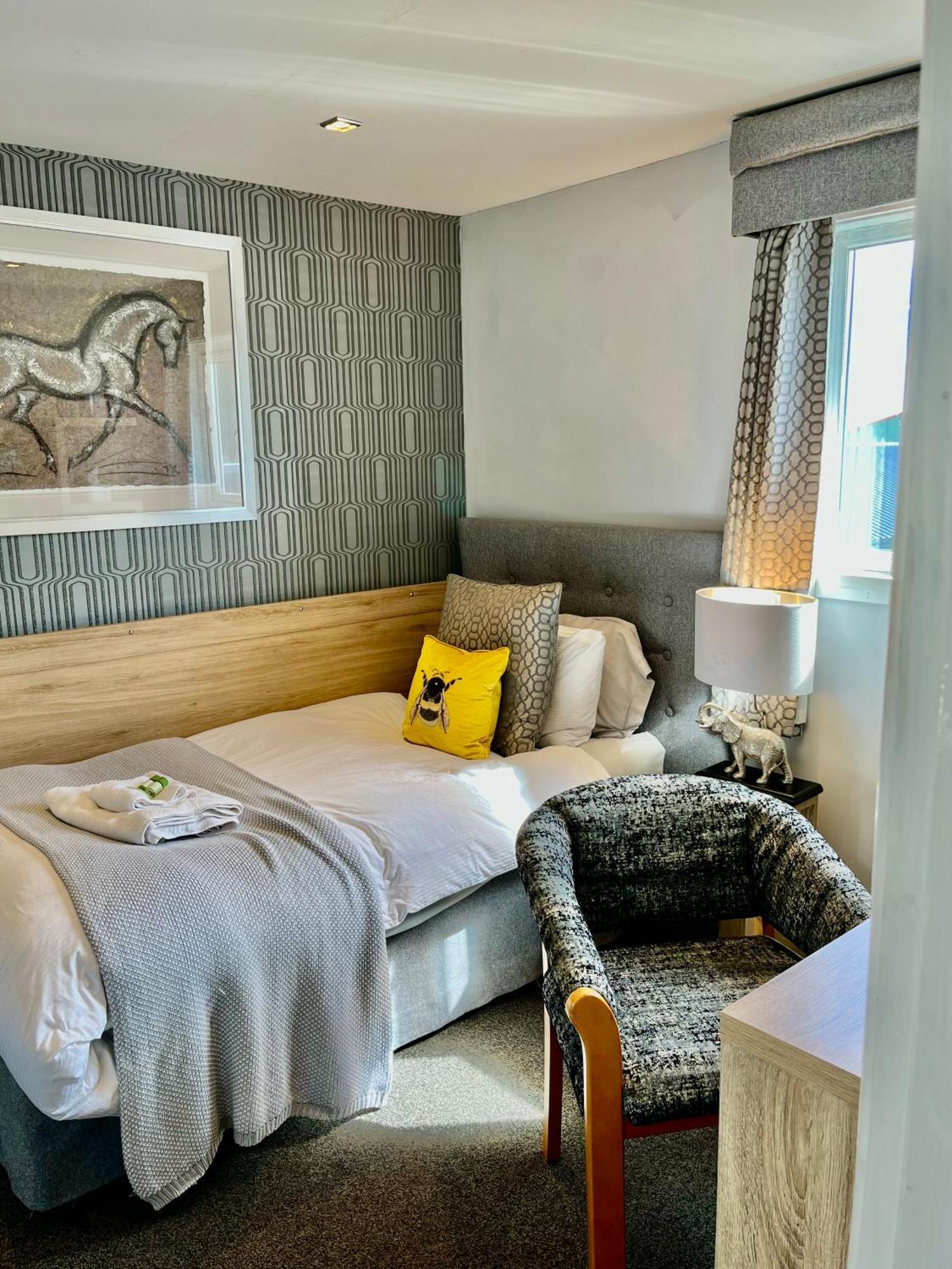 Scottish Equi B&B Lanark Eksteriør billede