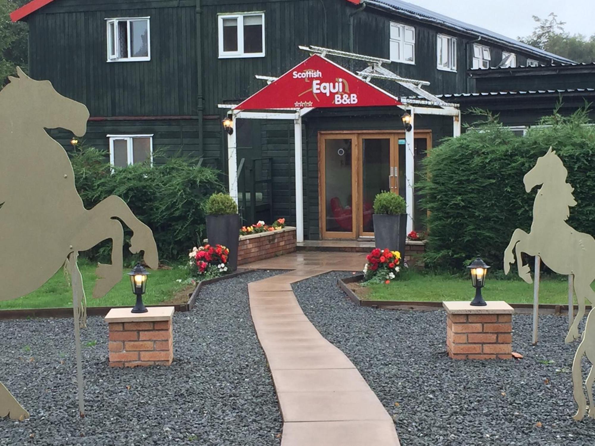 Scottish Equi B&B Lanark Eksteriør billede